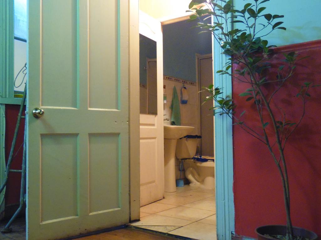 Hostal Tricontinental Valparaíso Esterno foto