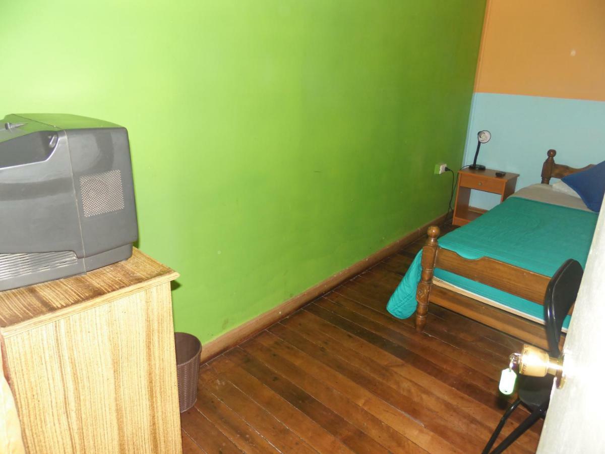 Hostal Tricontinental Valparaíso Esterno foto
