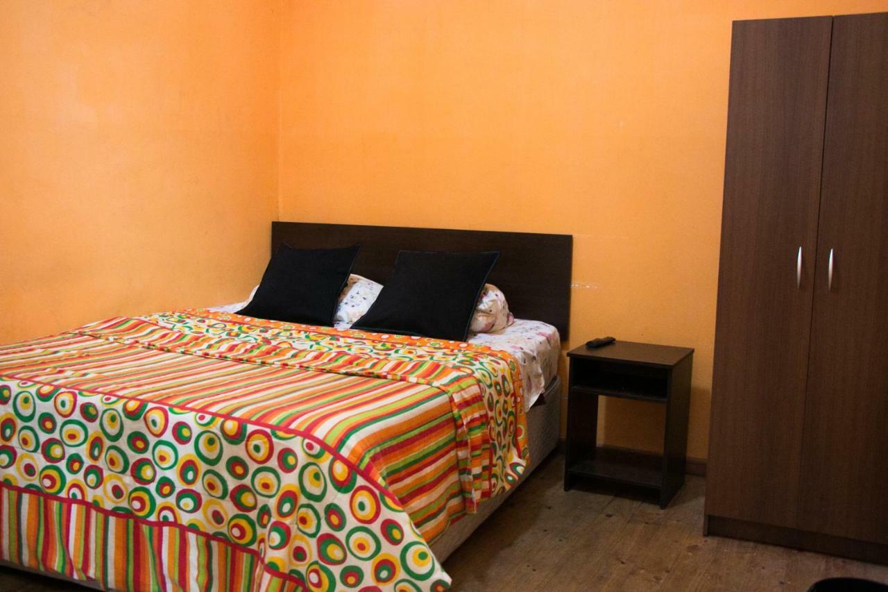 Hostal Tricontinental Valparaíso Esterno foto